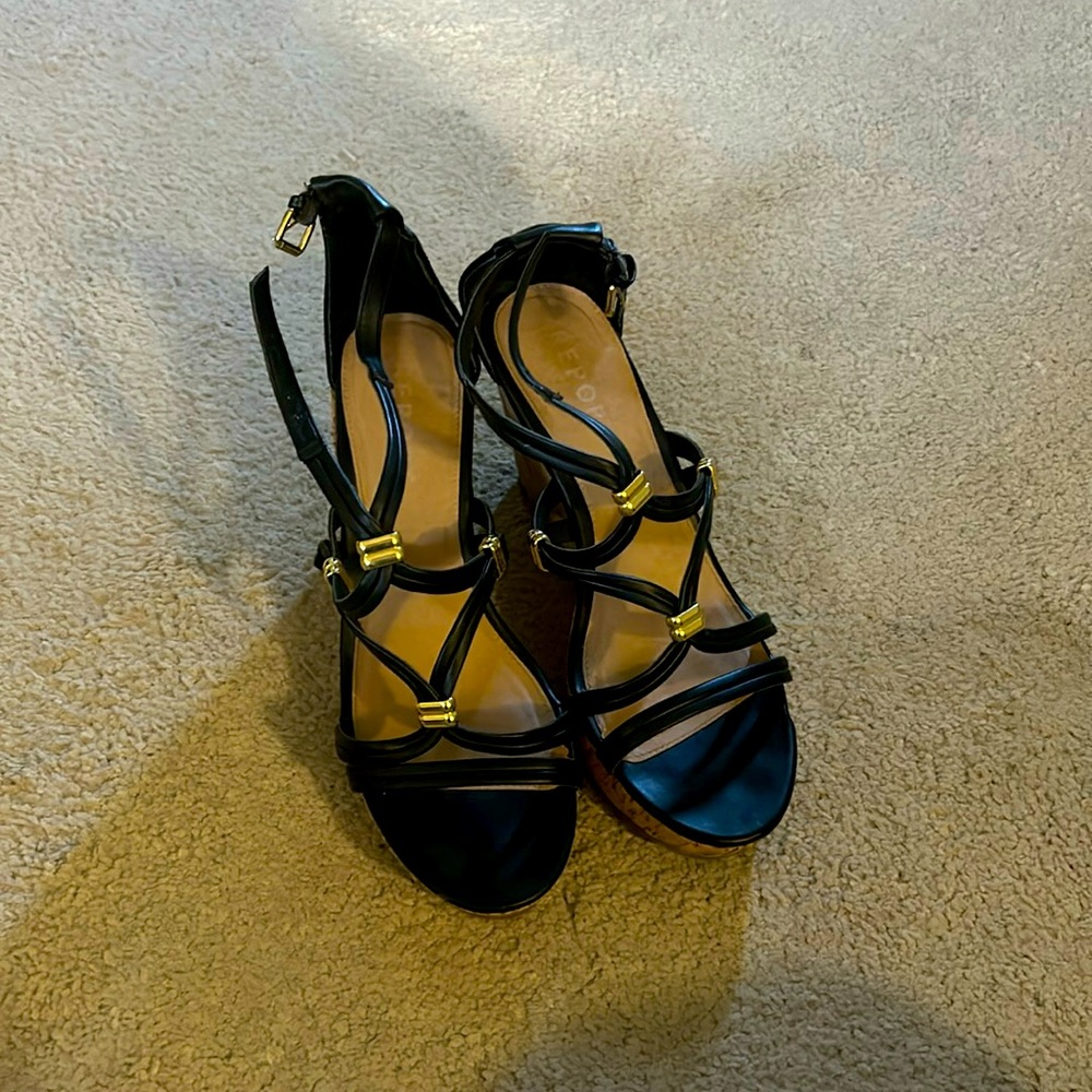 Report Wedges